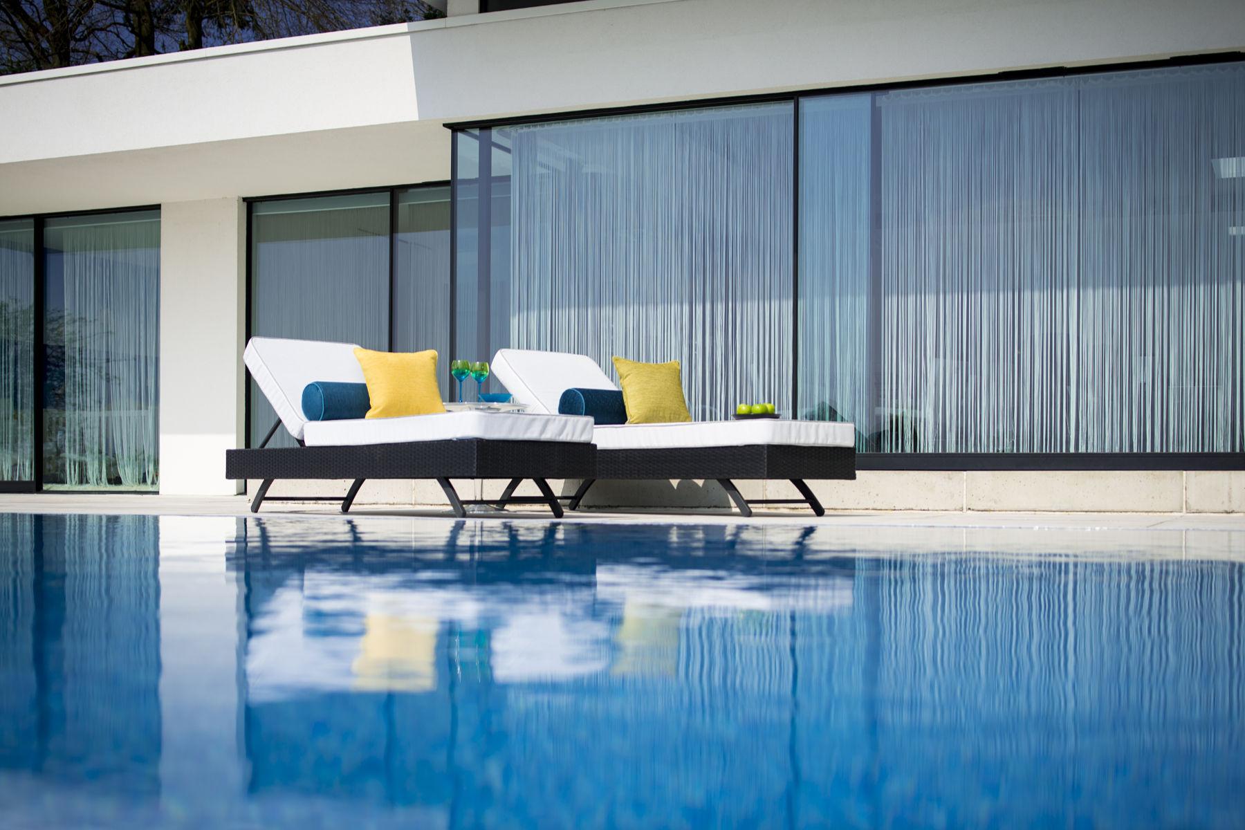 Luxury Furnishing Fabrics From Lawn to Living Room, Sundeck to Spa, Any Weather, Anywhere